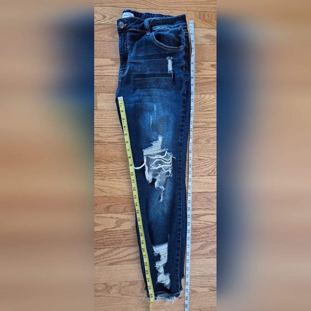 Cello Women's Size 14 Holly Springs Mid Rise Distressed Skinny Ankle EUC - Picture 7 of 8